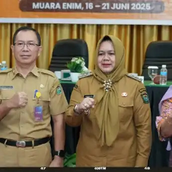 Wabup Sumarni Resmi Buka Pelatihan Pengembangan Media Pembelajaran untuk Guru di Muara Enim
