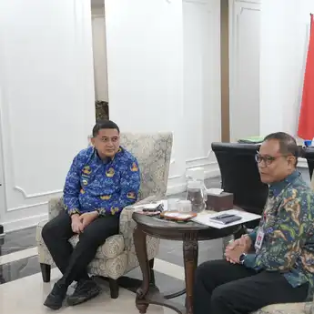 Makassar dan OJK Bersinergi Tingkatkan Literasi Keuangan Lewat Koperasi Merah Putih