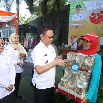 Peringatan HLUN 2025, Wali Kota Pontianak: Lansia adalah Aset Bangsa