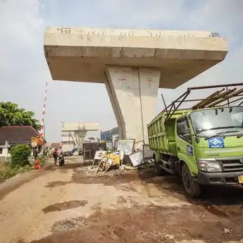 Mandeknya Flyover Nurtanio. Wali Kota Bandung Bergerak ke Pusat Demi Atasi 'Macet Sedunia'