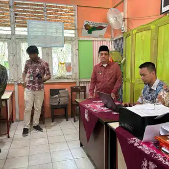 Pastikan SPMB Sesuai Aturan, Wakil Wali Kota Pontianak Lakukan Sidak ke Sekolah