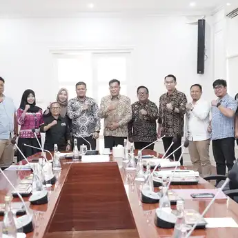 Bupati Toha Terima Audiensi dari PalTV, Siap Perkuat Kolaborasi Media