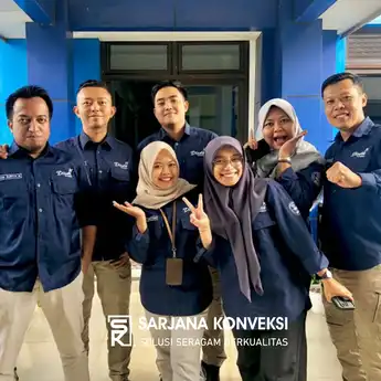 Strategi Visual Branding untuk Mockup Kemeja