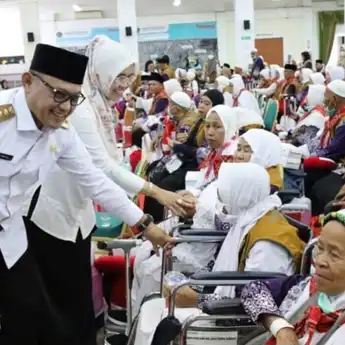 Wagub Seno Aji Sambut Hangat Kepulangan 365 Jemaah Usai Menunaikan Ibadah Haji