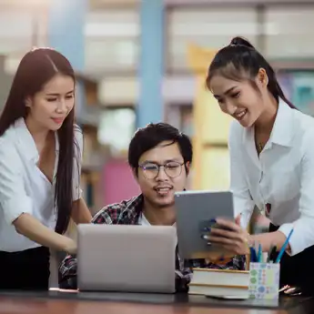 5 Posisi Bergengsi yang Bisa Diraih Kalau Jadi Lulusan Bisnis Digital