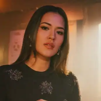 Lirik Lagu Ternyata Tanpamu (Cantik) - Raisa: Nyatanya Tanpamu Ku Makin Cantik