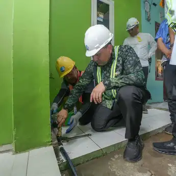 Pemkot Makassar Resmi Luncurkan Sambungan Air Bersih Gratis untuk Warga Kurang Mampu