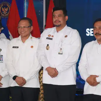 Menteri Imipas Resmikan 30 Unit Autogate di Bandara Kualanamu MEDAN