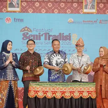 Anjungan Sumsel di TMII Jadi Panggung Budaya dalam Festival Seni Tradisi 2025