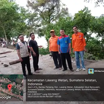 Tim BPBD Muba Lakukan Tindakan Cepat Terkait Longsor di Rantau Panjang