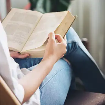 3 Tips Tingkatkan Pemahaman dengan Keterampilan Membaca yang Efektif