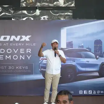 Gelar Handover Ceremony and Rolling City, PT Suzuki Indonesia Banggakan Hasil Positif Penjualan Suzuki Fronx