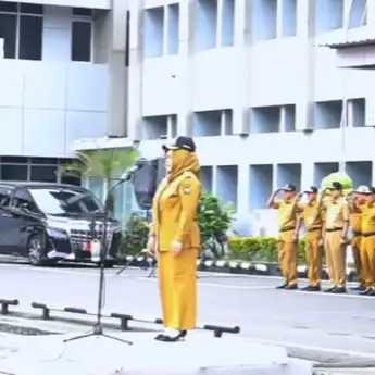 Wabup Sumarni Pimpin Apel Gabungan, Beri Apresiasi untuk Atlet dan PNS Purna Tugas