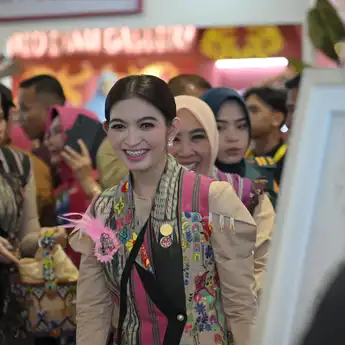 Ketua TP PKK Palembang Dukung UMKM Naik Kelas di HUT ke-45 Dekranas di Balikpapan