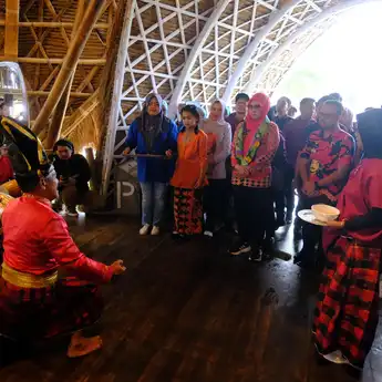 Paddekko, Tradisi Panen yang Kini Jadi Festival Pemersatu Warga