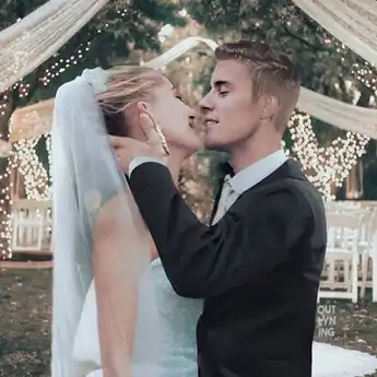 Lirik Lagu Walking Away - Justin Bieber dengan Terjemahan