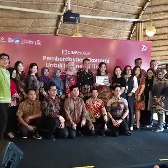 CIMB Niaga Konsisten Berdayakan UMKM Indonesia Timur melalui Community Link #JadiBerkelanjutan Musim Ketiga