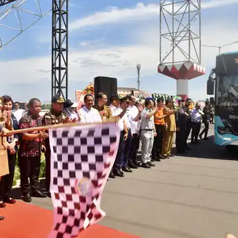 Bus Trans Sulsel Diresmikan, Gubernur Targetkan Ekspansi ke Seluruh Wilayah Sulsel