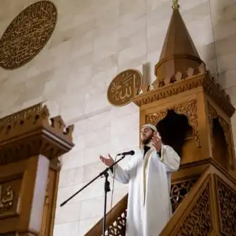 Teks Khutbah Jumat 18 Juli 2025, Akhir Bulan Muharram Penuh Rahmat 