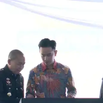 Resmikan Kantor Senkom Mitra Polri, Wapres Gibran Harap Tetap Solid dan Jaga Ketertiban