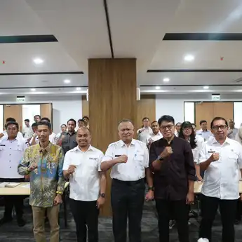 PPID Se-Kota Makassar Dibekali Pemahaman UU Keterbukaan Informasi
