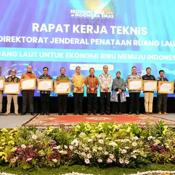 Penghargaan Tata Ruang Laut Jadi Bukti Komitmen Sulsel Bangun Ekonomi Maritim