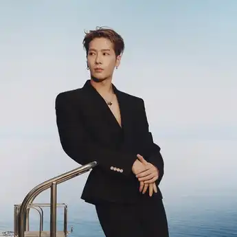 Lirik Lagu Made Me a Man - Jackson Wang: Terjemahan dan Makna Lagunya