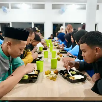 Wamensos Pastikan Kebutuhan Siswa-Siswi Sekolah Rakyat Terpenuhi   