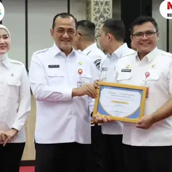 Pemkab Muara Enim Kembali Raih Penghargaan Layanan Informasi Publik Terbaik di Sumatera Selatan 2025