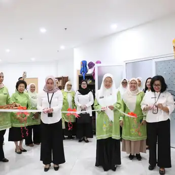 30 Perajin Perempuan Dibina di Ruang Jahit Dekranasda Makassar