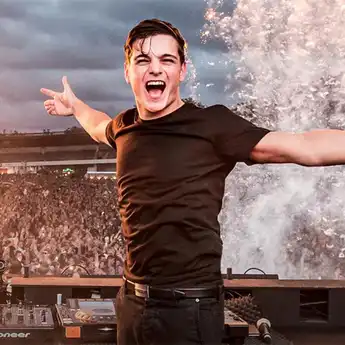 Lirik Lagu 'Inside Our Hearts' - Martin Garrix &amp; Alesso feat Shaun Farrugia
