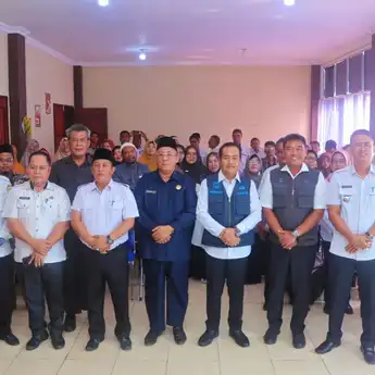 Wakil Bupati Muba Resmikan Penyaluran Beasiswa dan Bantuan Sosial di Babat Supat