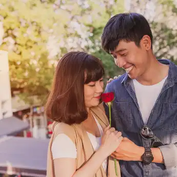 55 Ucapan National Girlfriend Day Bahasa Inggris dan Artinya, So Sweet dan Penuh Makna!