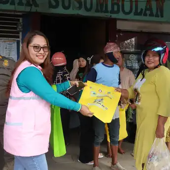 Dukung Keberlanjutan, PIKK dan Srikandi PLN UP3 Tolitoli Galakkan Penggunaan Tas Belanja Ramah Lingkungan