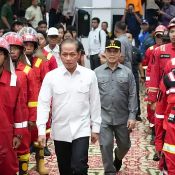 Menteri LH Pimpin Apel Siaga Karhutla di Kalbar: Butuh Teknologi Permanen dan Penegakan Hukum Tegas