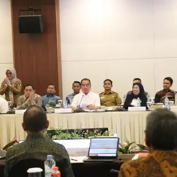 Komisi XI DPR Dorong OJK Permudah Akses Keuangan UMKM Lewat Peran Himbara