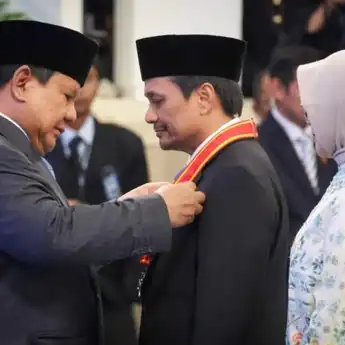 Tiga Tokoh Kalsel Dianugerahi Tanda Kehormatan Bintang Mahaputra Pratama