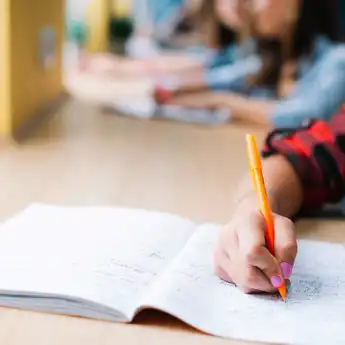 Contoh Soal TKA Sejarah SMA 2025 dan Kisi-Kisinya Terlengkap