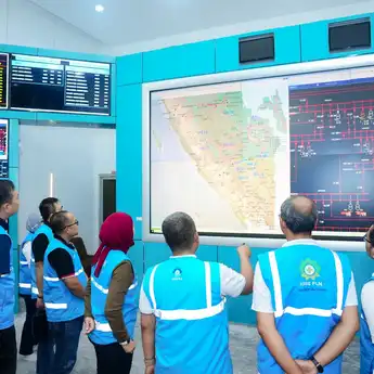 Pascagangguan Transmisi Sumatra, PLN Pulihkan Listrik 1,9 Juta Pelanggan di Sumbagsel