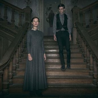 The Lodgers, Kutukan Mengerikan dalam Rumah Tua