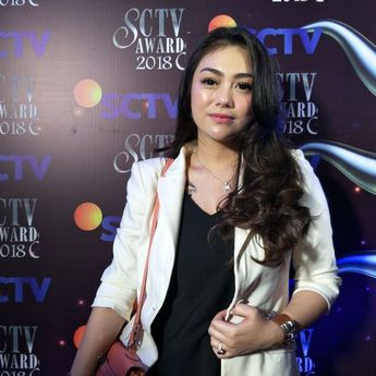 Tidak Cemburu, Celine Evangelista Dukung Stefan William Beradu Akting dengan Natasha Wilona