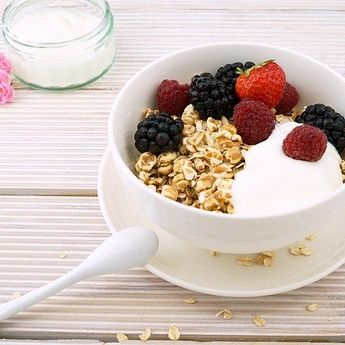 Doyan Makan Yogurt? Ini Loh Asal Muasal Makanan Penuh Khasiat Itu