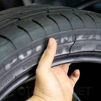 Ketahui Kebocoran Ban Mobil Yang Tidak Bisa Lagi Untuk Diperbaiki
