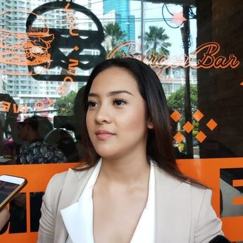 Selebgram Anya Geraldine Akui Lebih Senang Berpacaran dengan Pria yang Lebih Tua