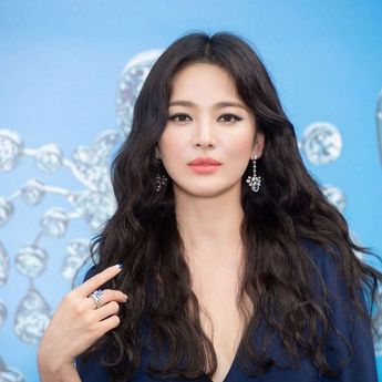 Apa Sumber Inspirasi  Song Hye Kyo Dalam Hal  Fashion ?