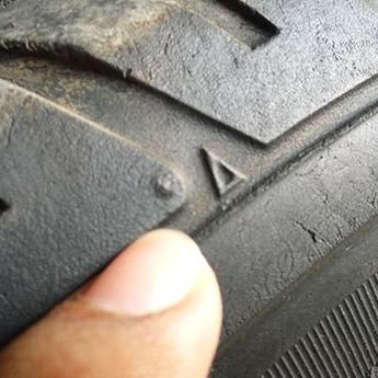 Mengetahui Ciri Ban Yang Sudah Aus 