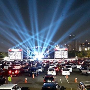 Konser Perdana Kahitna Saat Pandemi, Tanpa Tepuk Tangan Tapi Riuh Klakson, Yovie Widianto Terharu