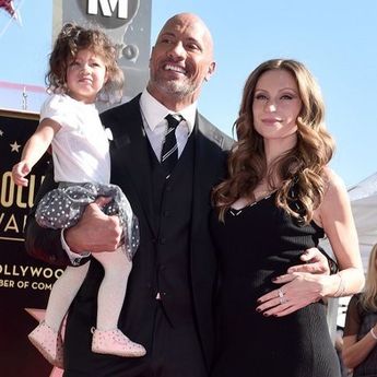 Berjuang Melawan Covid-19, Dwayne Johnson Sebut Anak-anaknya Alami Gejala Ringan