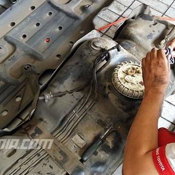 Ketahui Tanda-tanda Tangki BBM Mobil yang Perlu Dikuras  