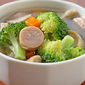 Cara Membuat Sop Brokoli Sosis Untuk Memenuhi Asupan Gizi Di Pagi Hari